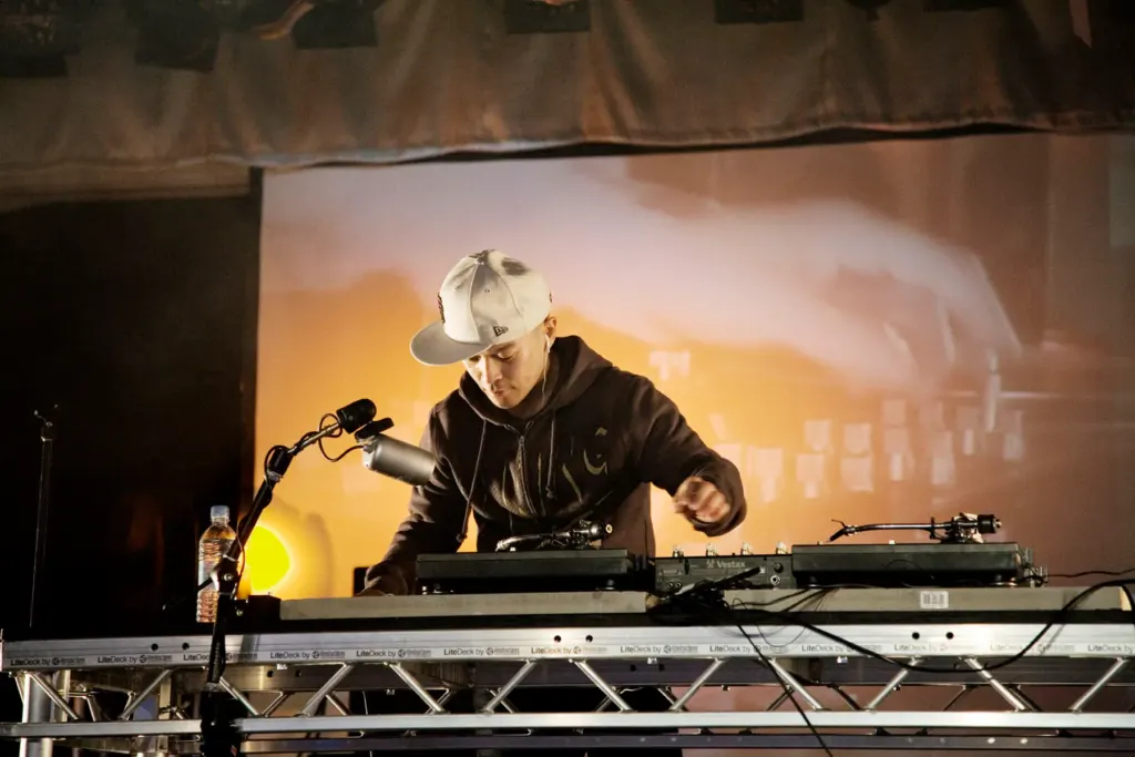 Bloc Weekend 2009 — documentary, event and music photograph in Minehead, Somerset, UK, frame 8 of 114.
